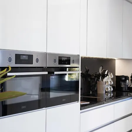 Olivia - By Smarthomes Villa *